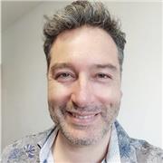 Profesor de teatro para todos los niveles, además de guía en aptitudes y desarrollo personal (Coach Ontológico)